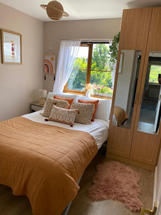 Summer Cottage In 金塞尔 外观 照片